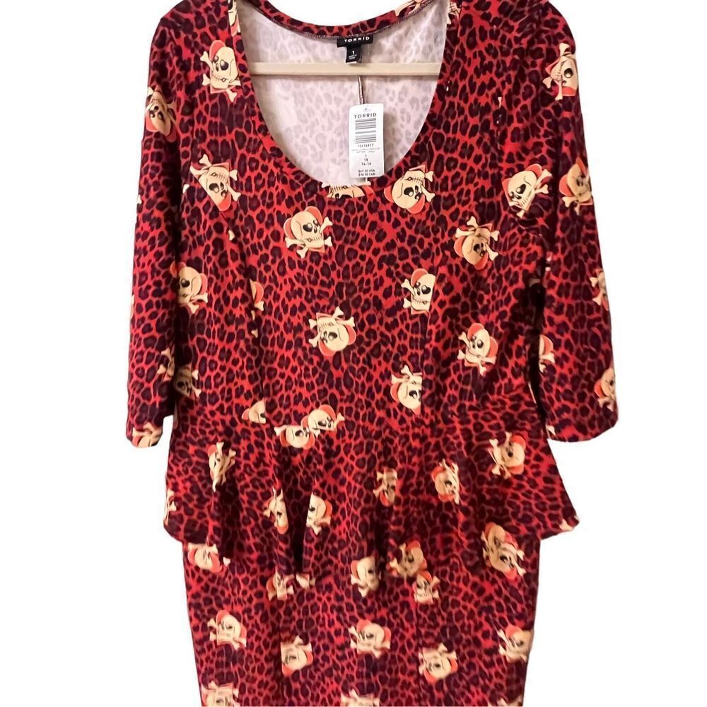 Torrid red leopard print dress with skulls 1X NWT - Picture 2 of 4